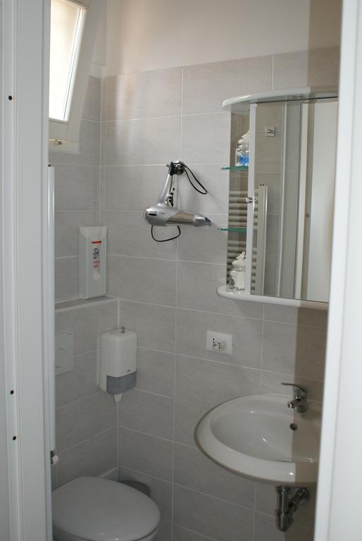 4-tourist House Bologna-studio