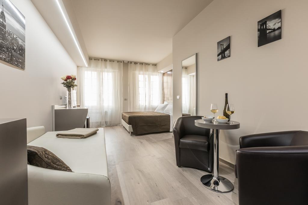 Cavour Luxury Affittacamere Bologna