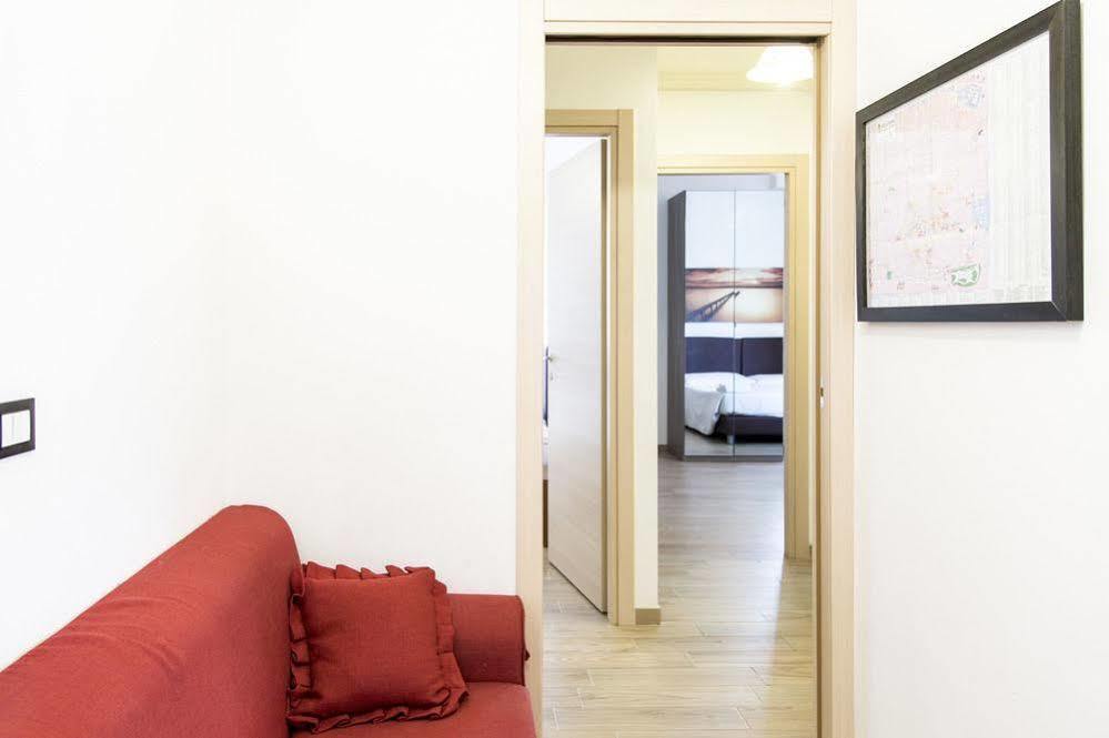 In Fiera 5 Appartmento Fronte Fiera Apartment *