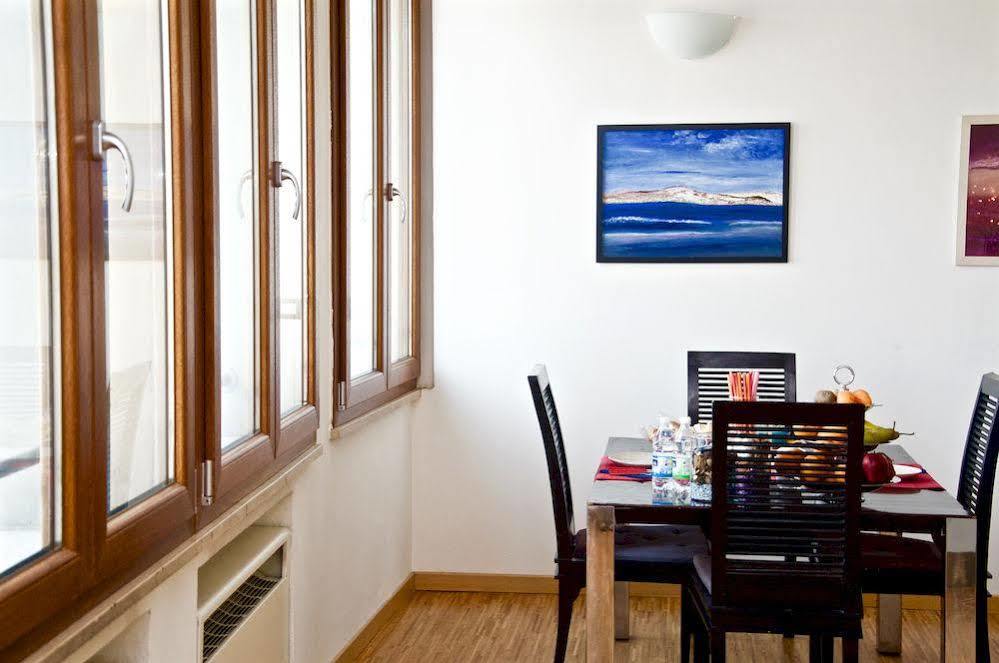 Hotel Charme House Stazione Bolonha