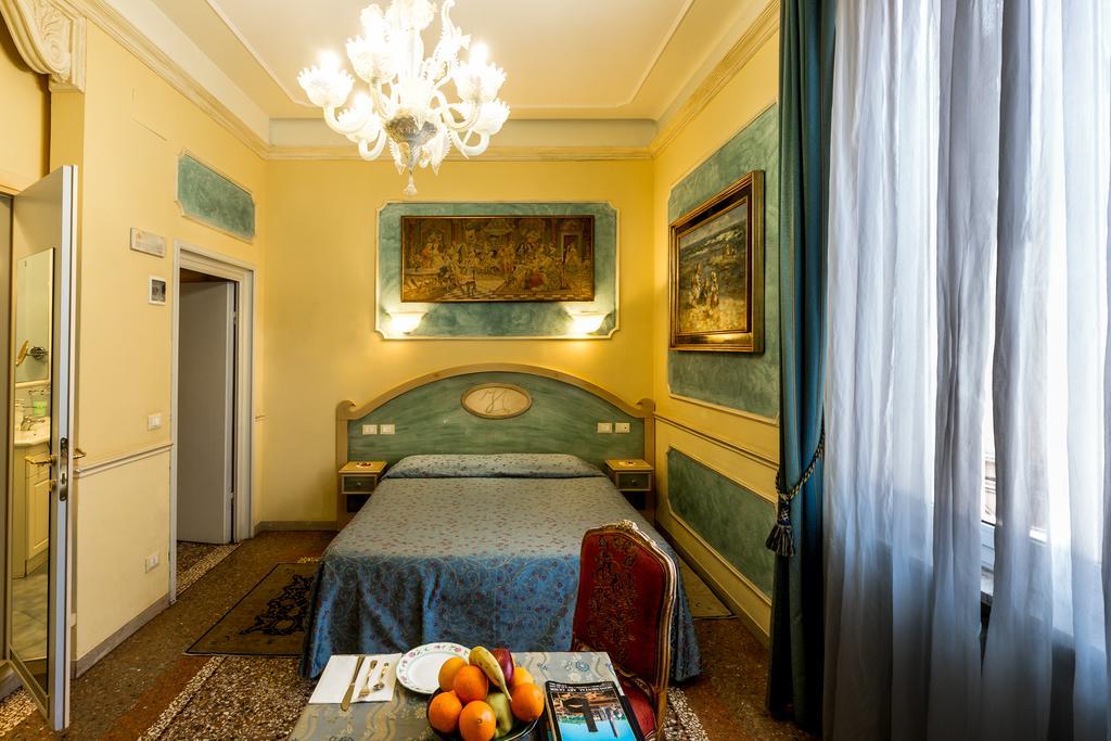 Acomodação com café da manhã  Antica Residenza D'azeglio Room&breakfast Di Charme 2*