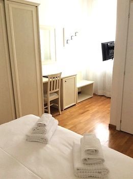 Hotel Am Residenza Marconi *