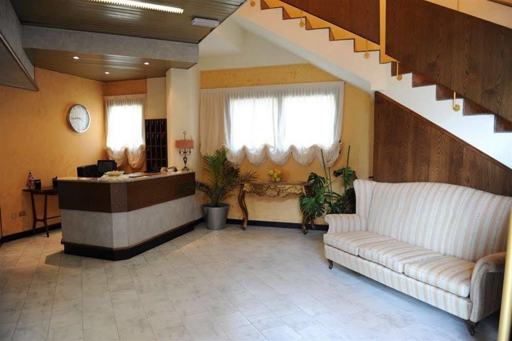 Hotel Marco Polo Self Check-in