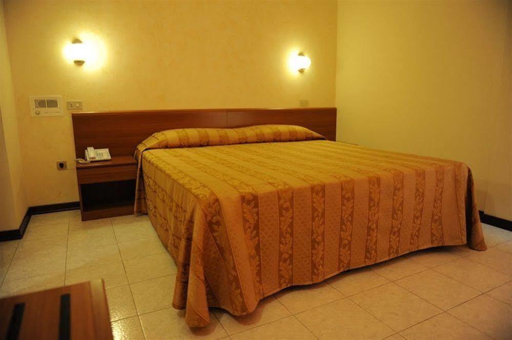 Marco Polo Self Check-in Hotel 3*