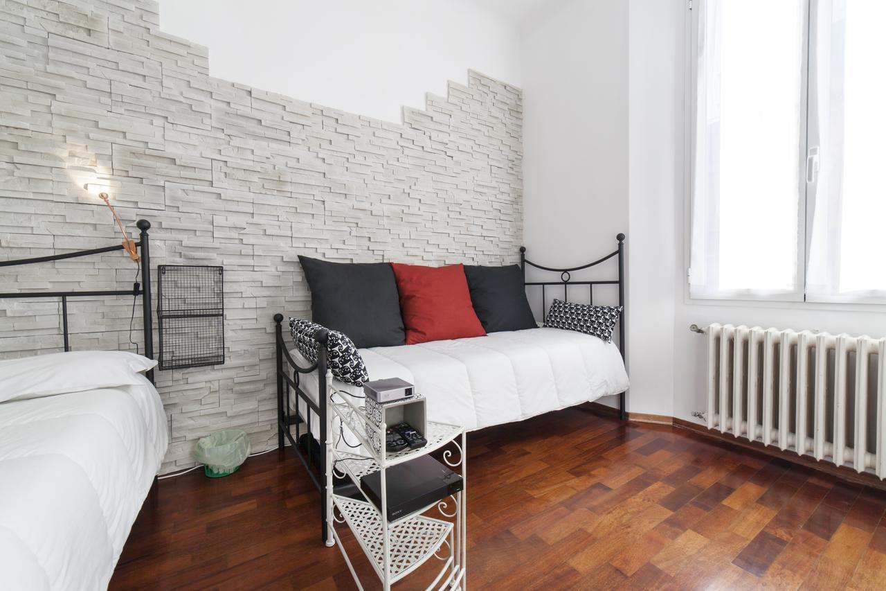 La Cineteca Bed & Breakfast *