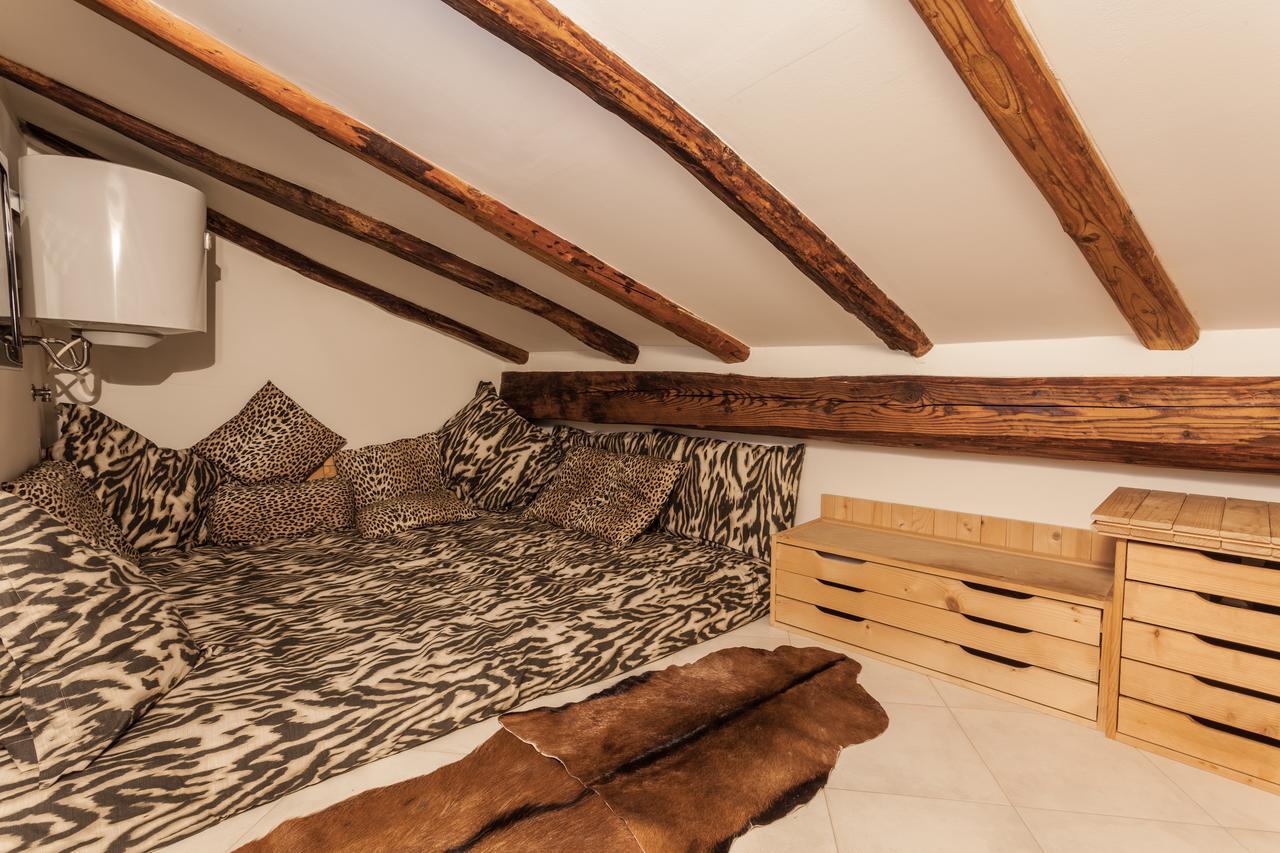 Housmart Castiglione 76 *