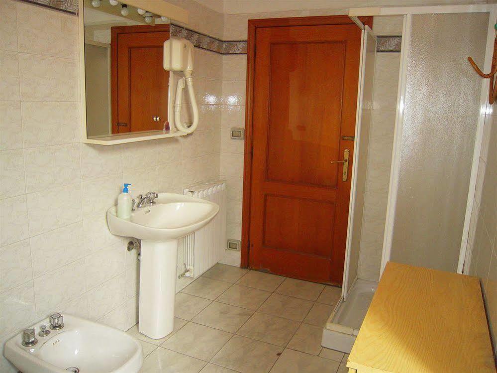 Riva Reno Affittacamere 2*