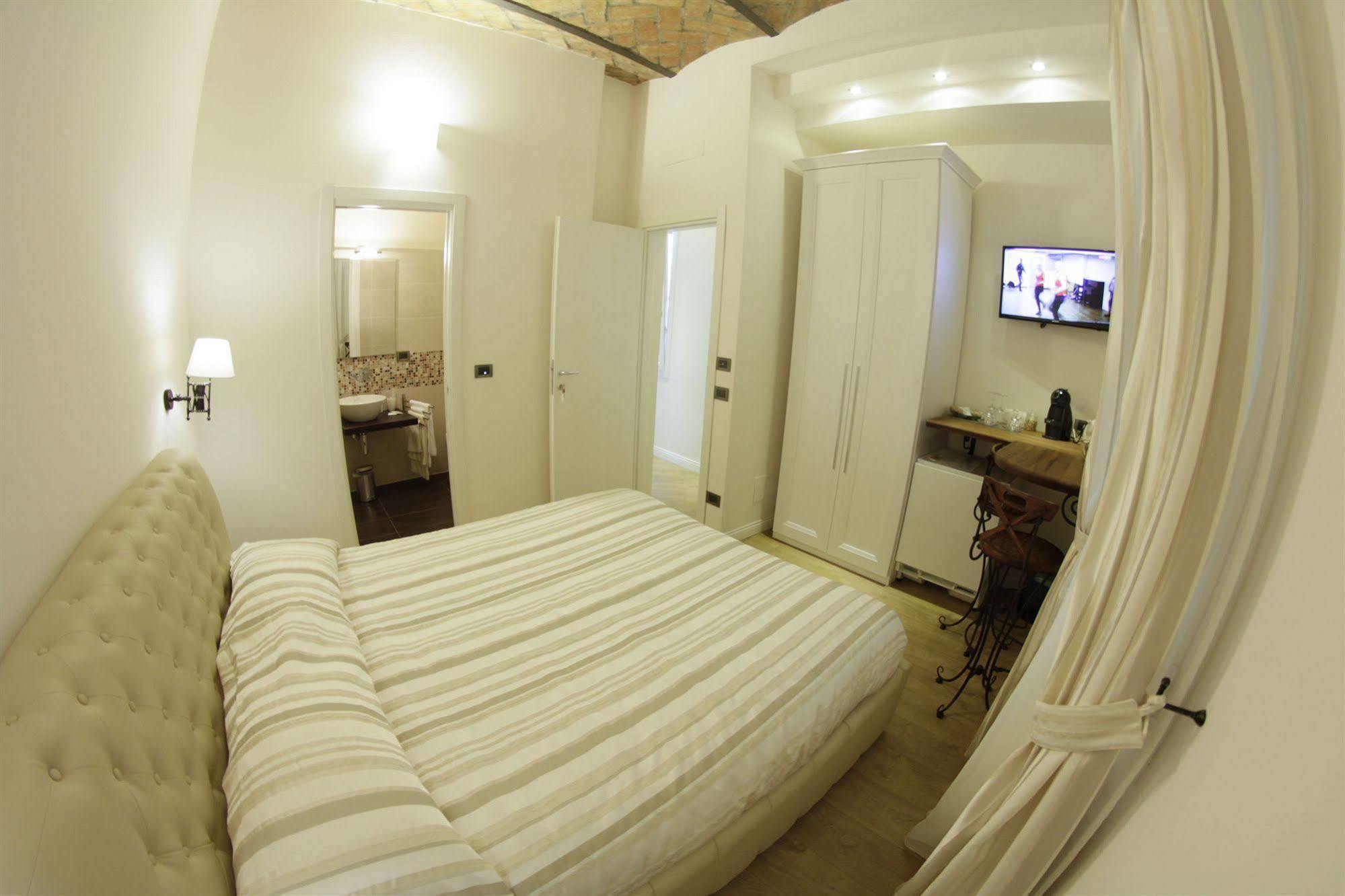 Chez Moi Bed & Breakfast 2*