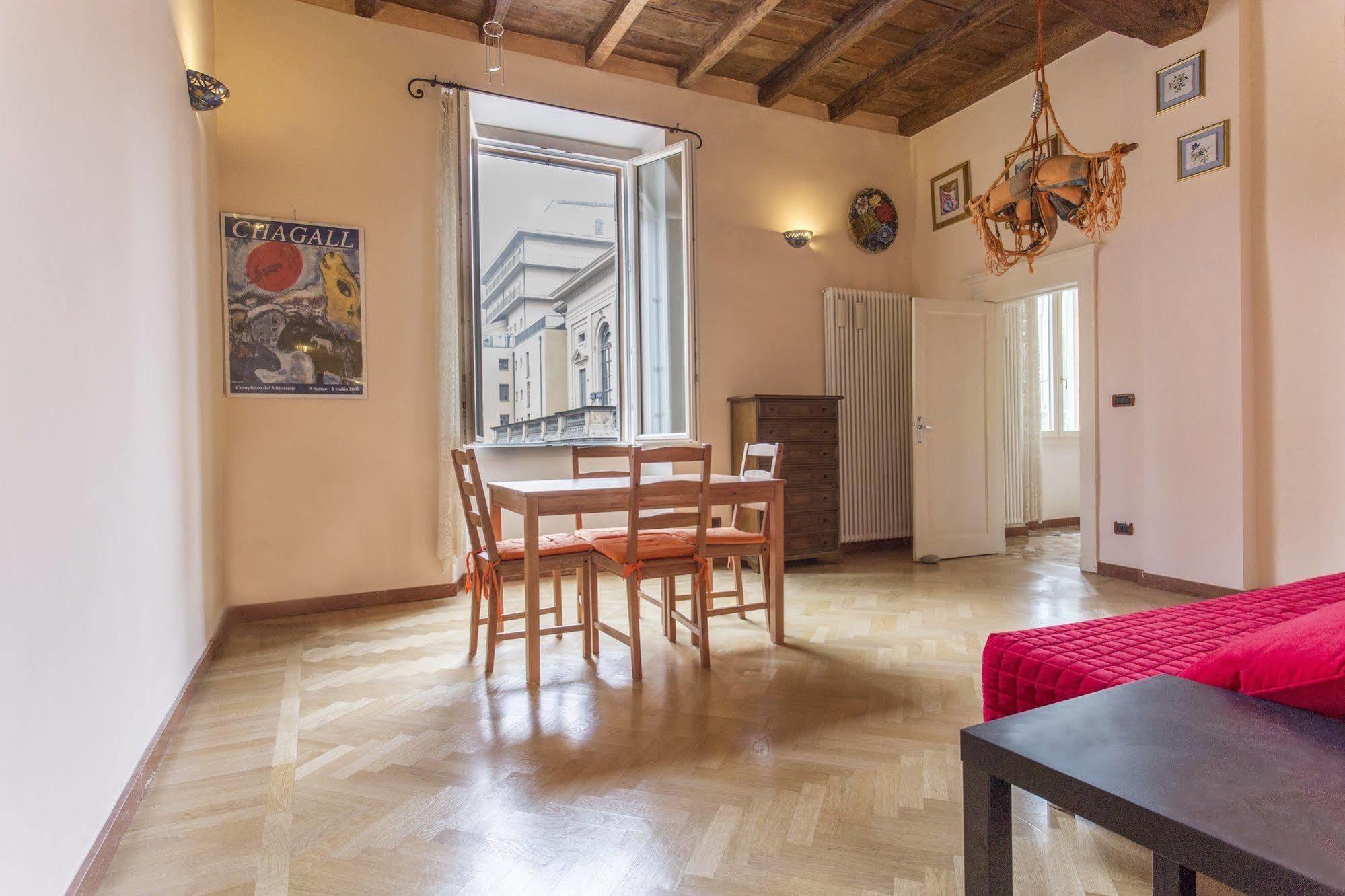 Petroni 38 By Apartment *