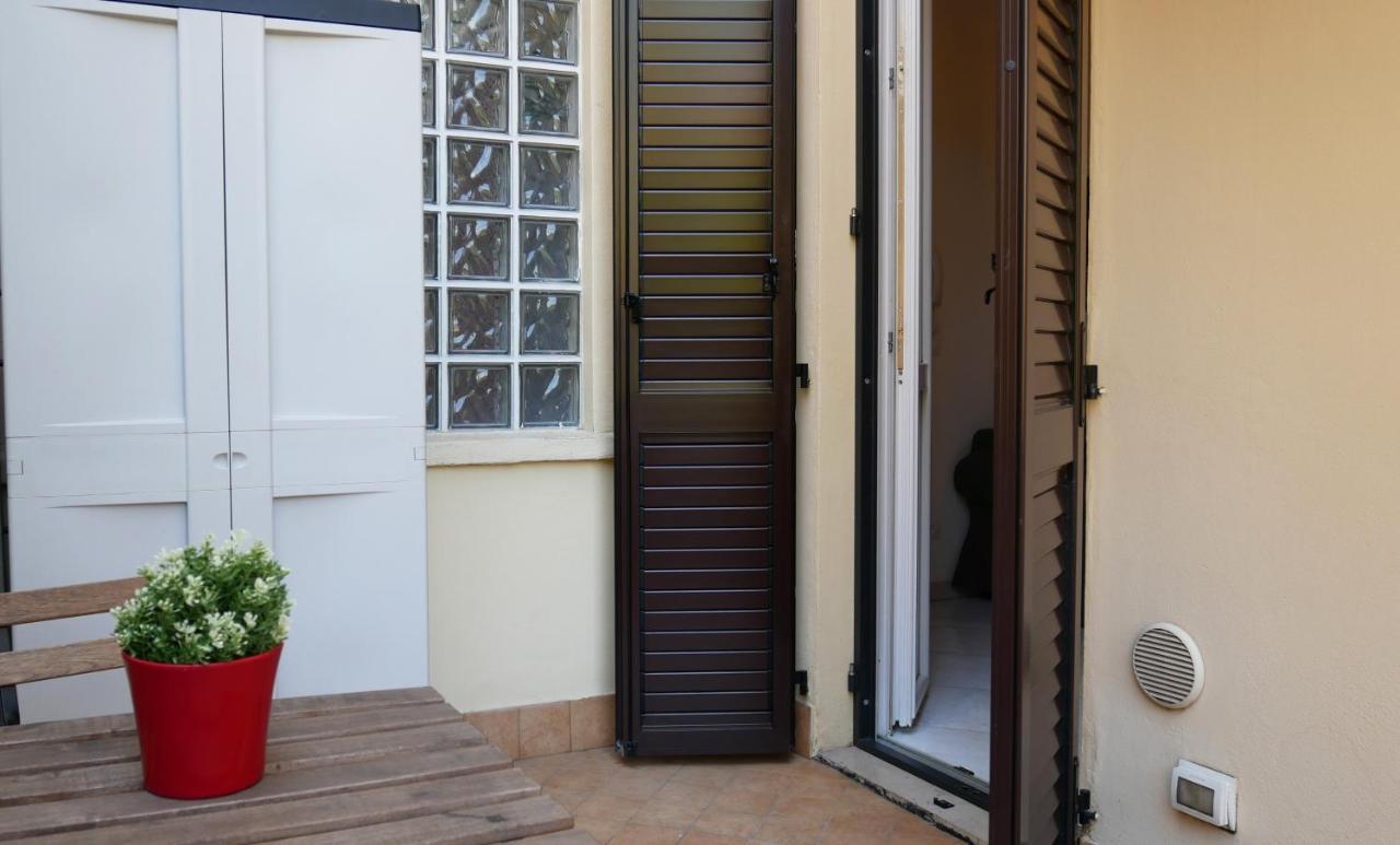 Welcome House *