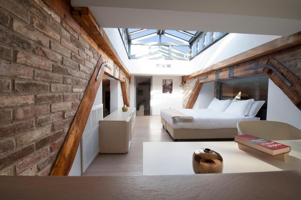 Apartment Palazzo Banchi Halldis Bologna