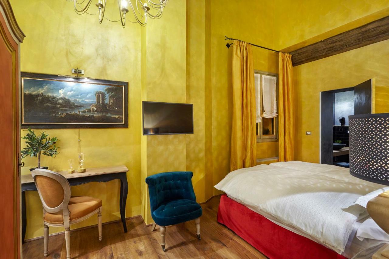 Palazzo Di Alcina - Residenza D'epoca - Luxury- Bed & Breakfast Bologna