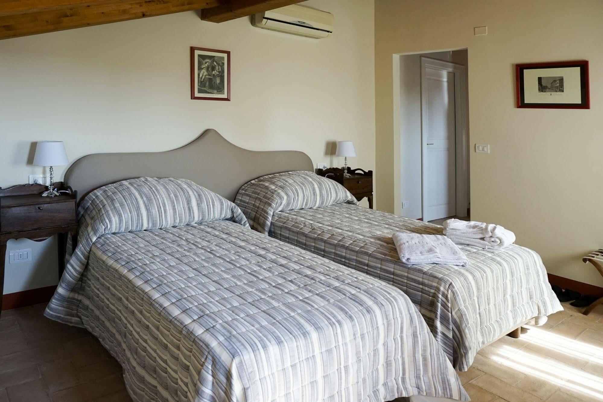 Casa Isolani Charms Santo Stefano Bed & Breakfast Bologna