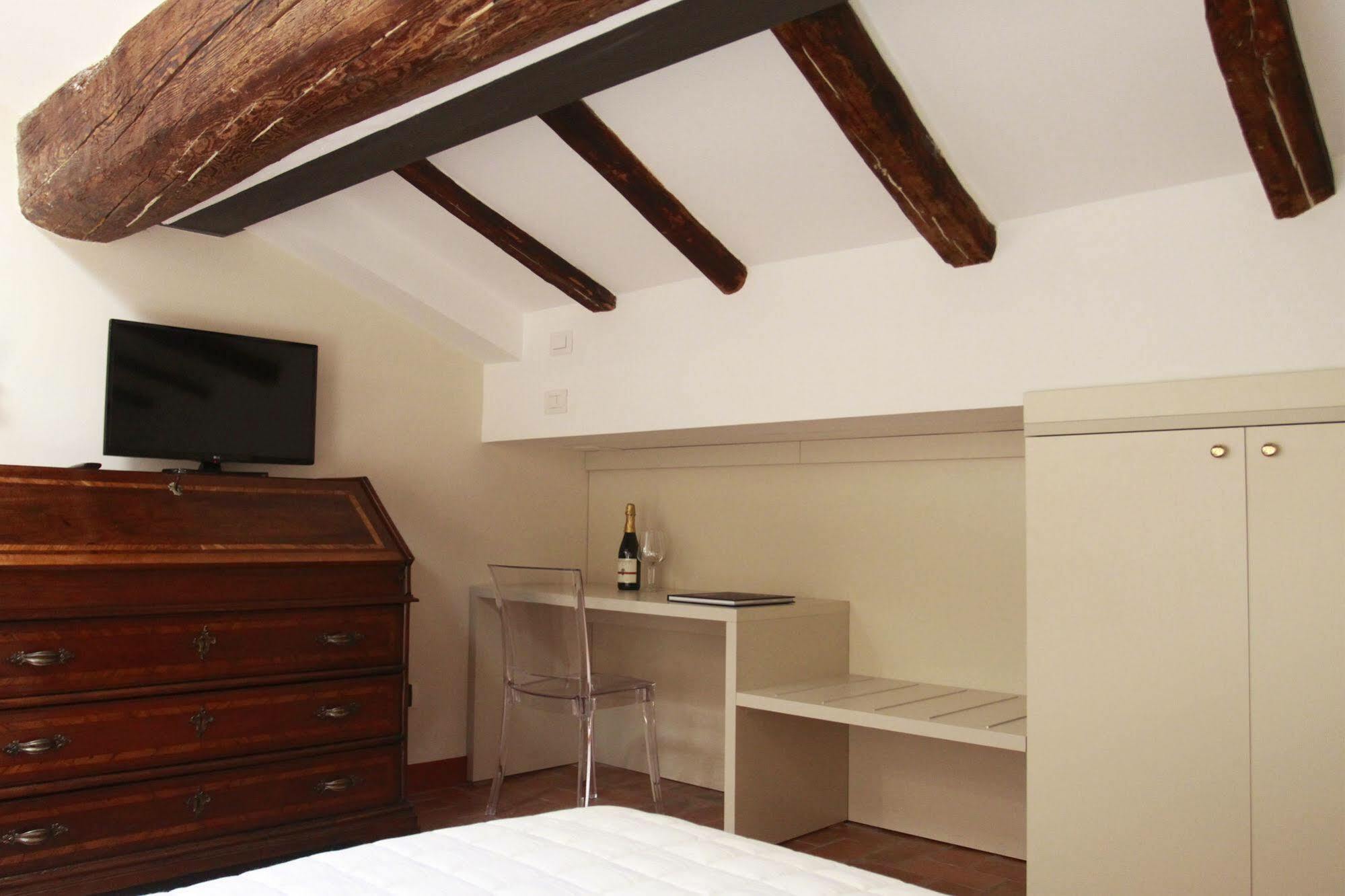 Bed & Breakfast Casa Isolani Charms Santo Stefano