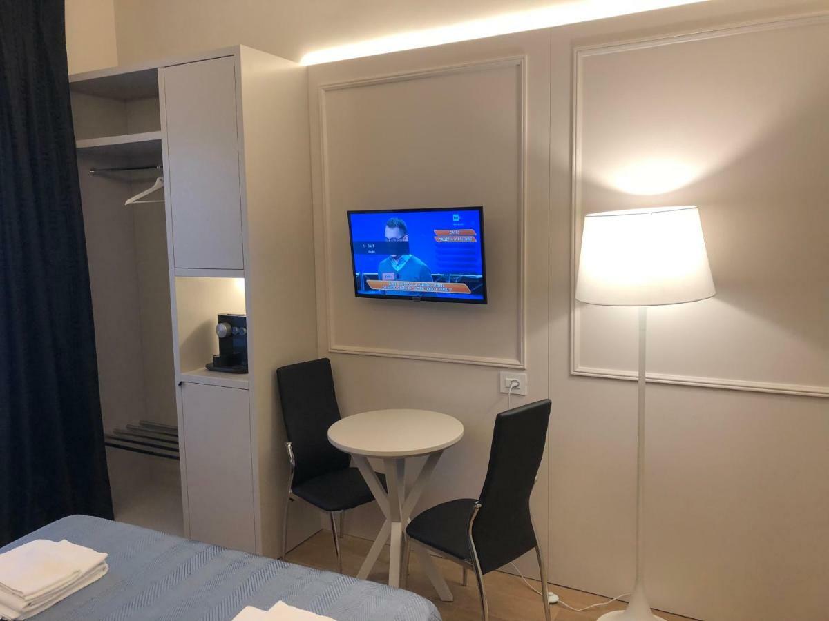 Living 2 * Bologna