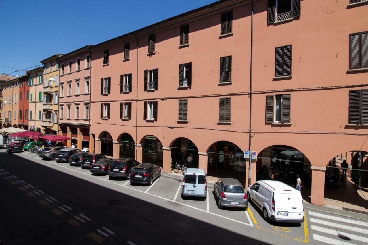 La & Bologna
