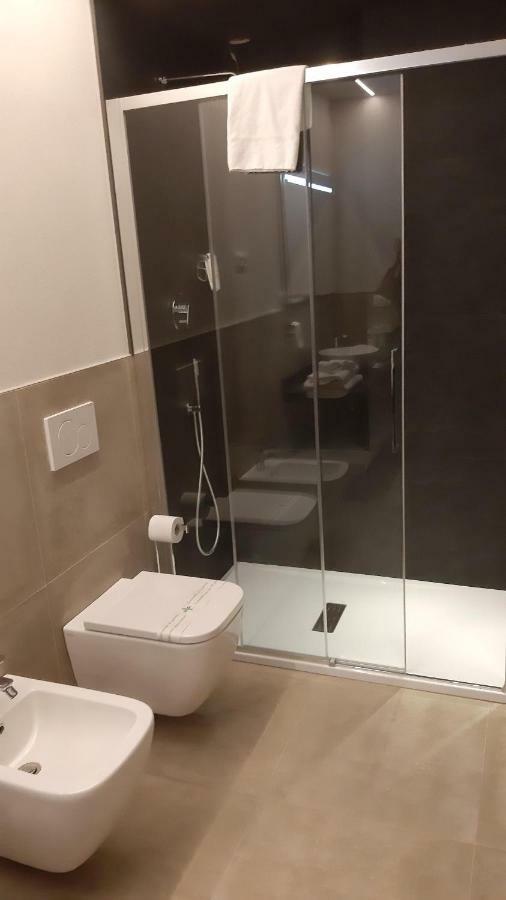 Astoria Living Apartment