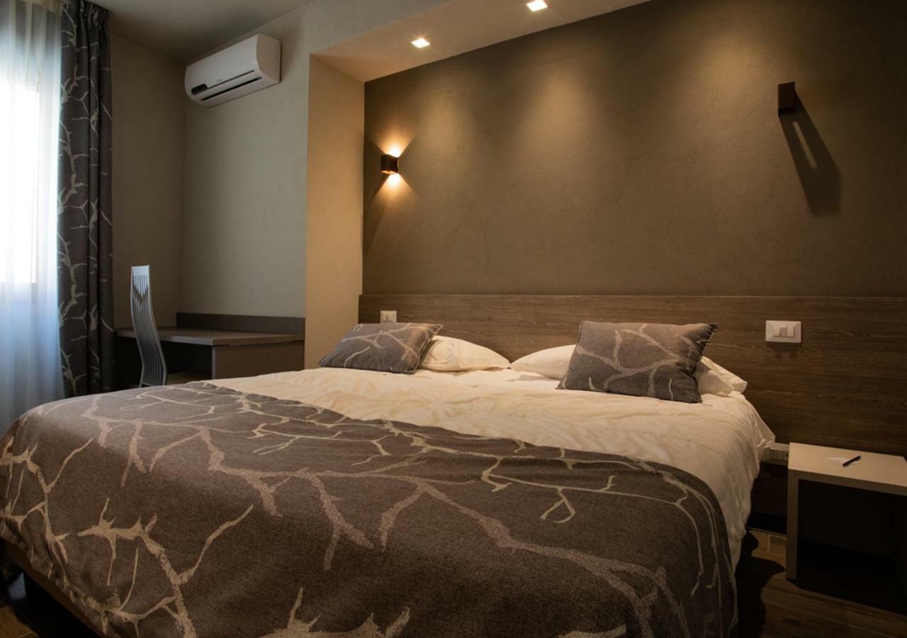 Astoria Living Apartment