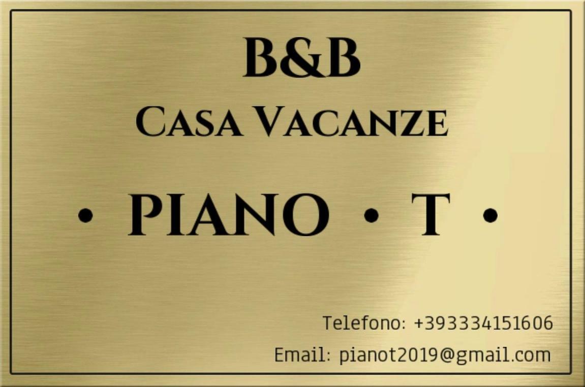 Piano T
