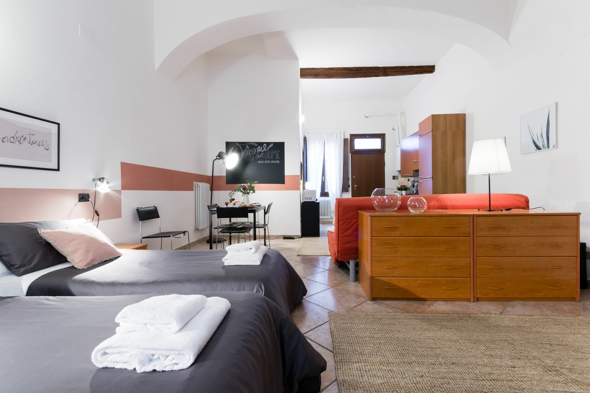 Senzanome - Old Town - Apartment Bologna