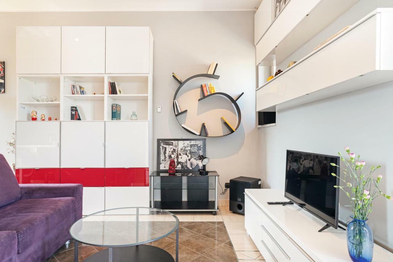 Railway Station Flat Appartement *