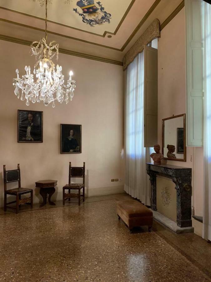 Apartamento Palazzo Bargellini Panzacchi & Via De' Pepoli Bolonha