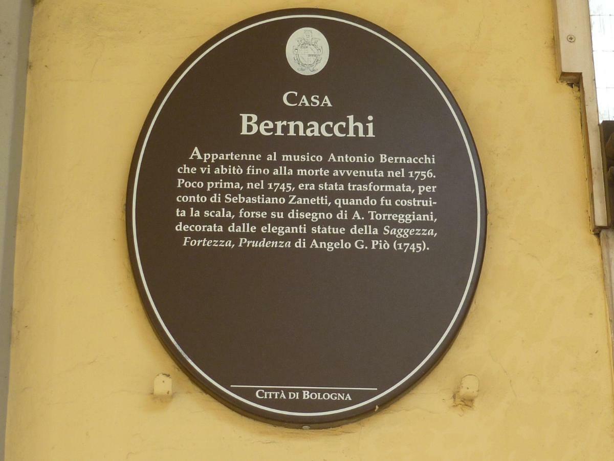 Palazzo Bernacchi Open Space Apartment