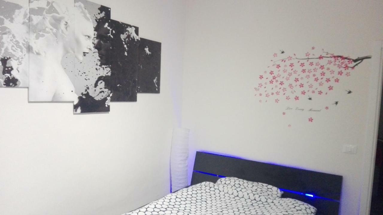 Brand New In Fiera Apartment *