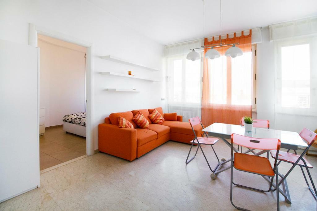 Orange *