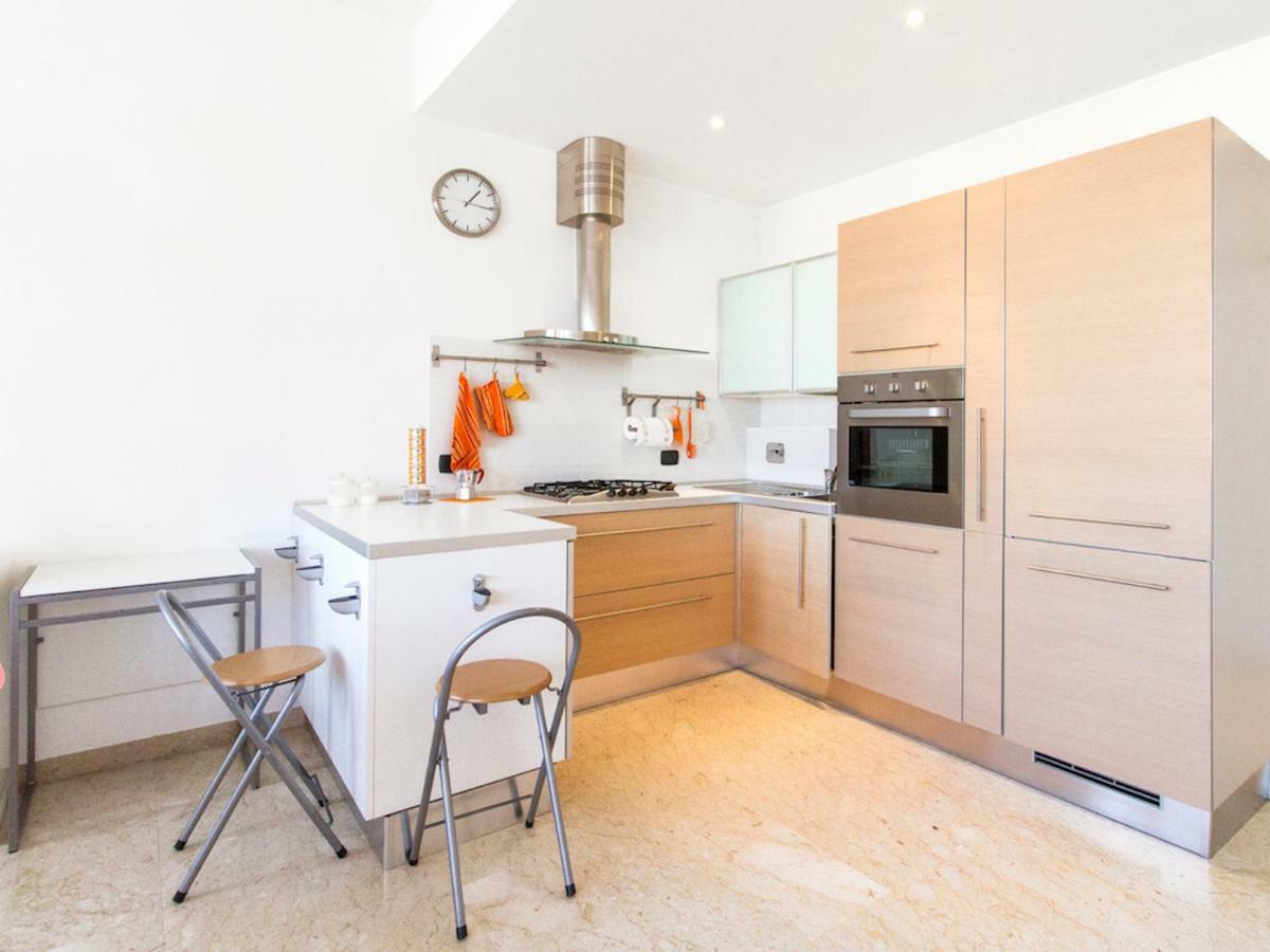 Apartment Orange