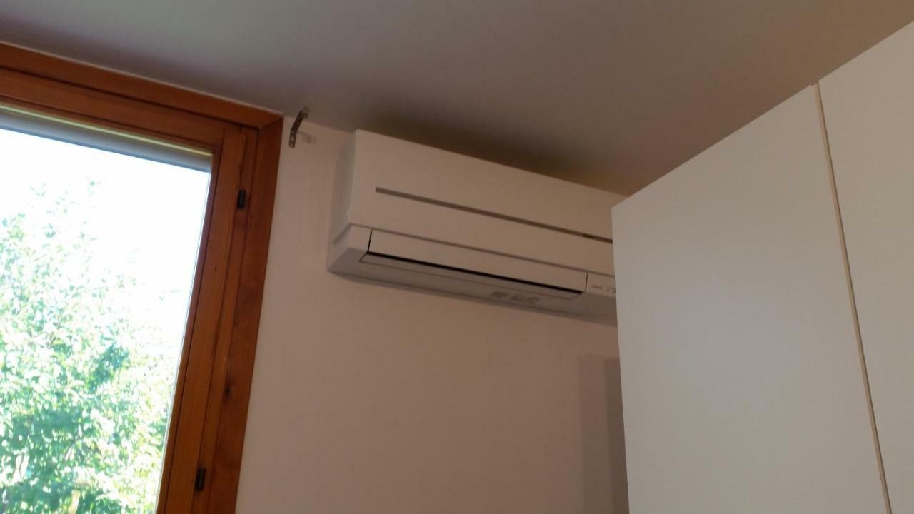 Studio Flat 111 Via Francesco Zanardi * Bologna