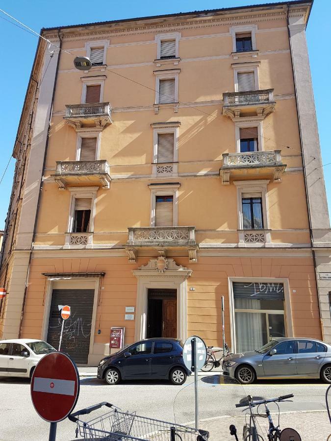 Residenza Rubbiani - Fermata Fiera E Rizzoli Bolonha