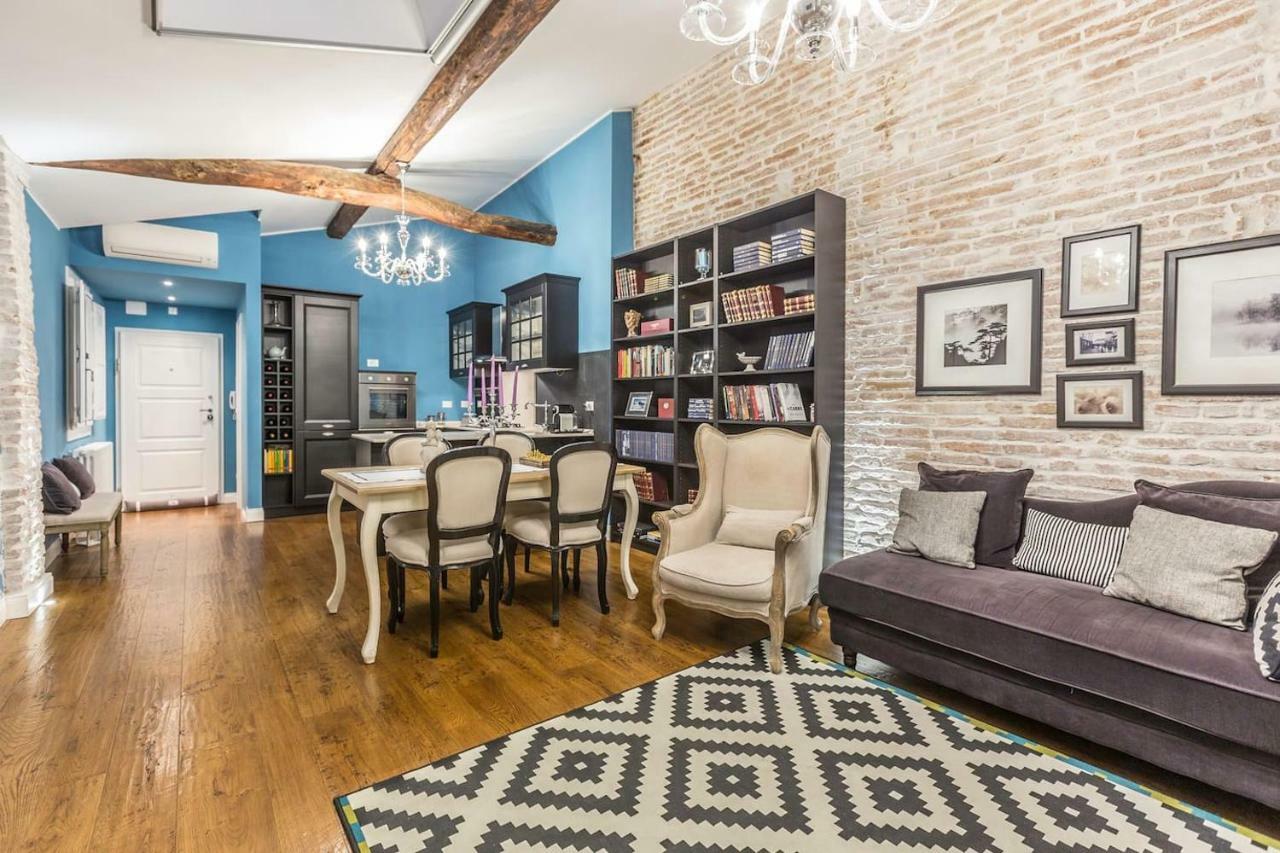 Apartment Delightful Carbonesi || The Place Bo *