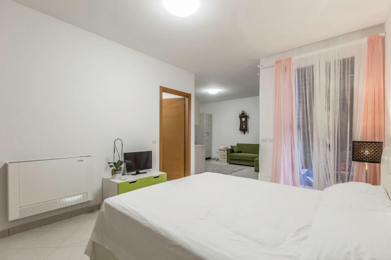 Freud 8, By Short Holidays Apartment