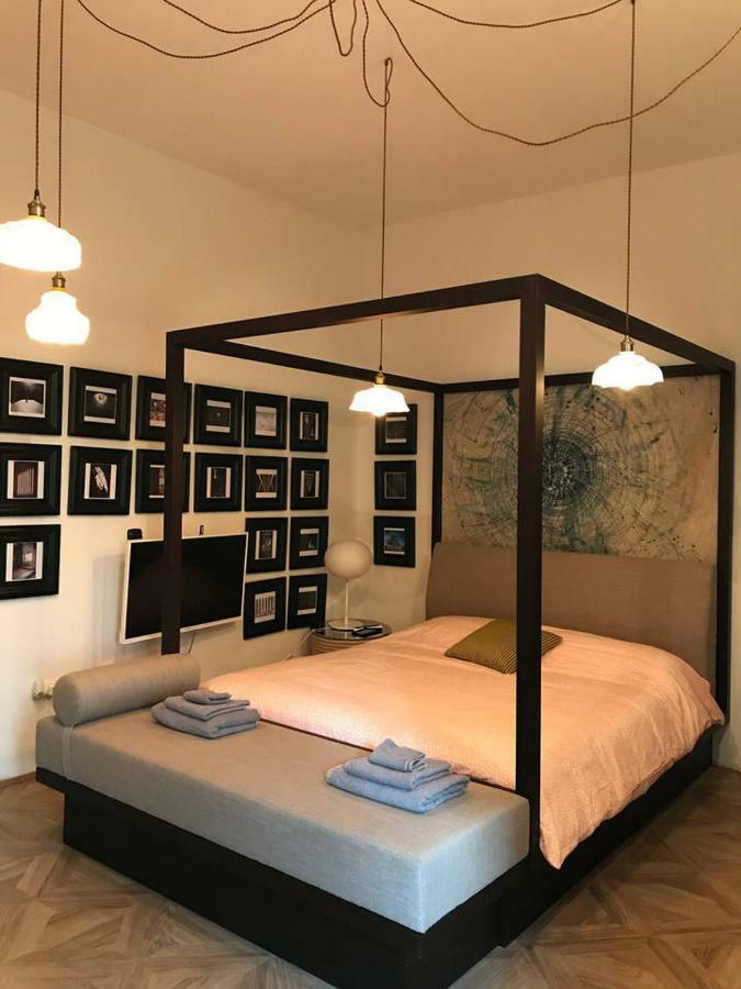 The Butcher-ducati And Airport Blq Apartment