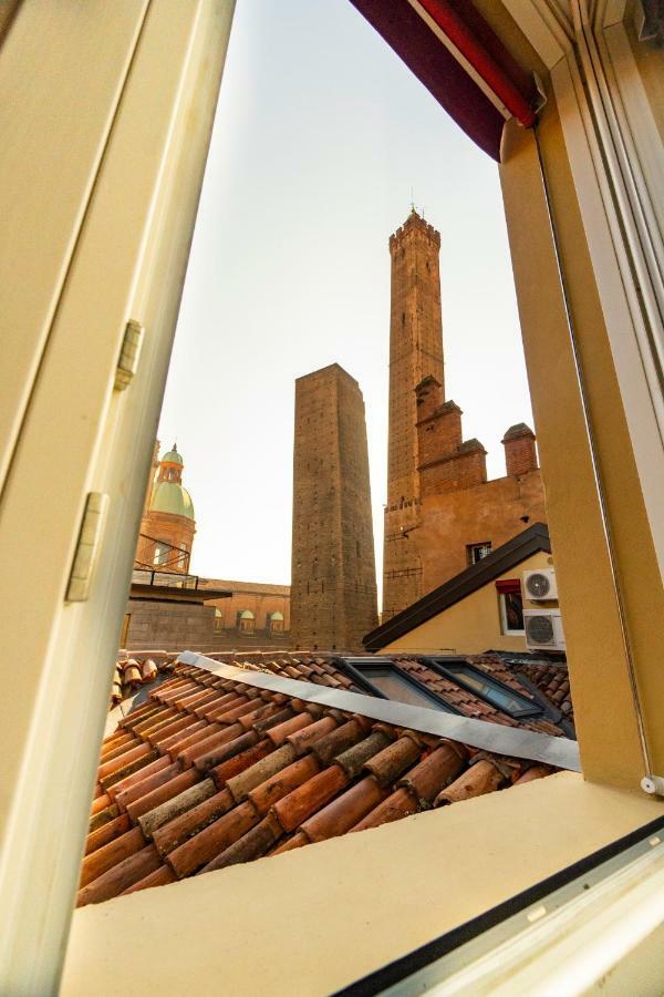 Asinelli Panoramic Rooftop, In Front Of The Two Towers *