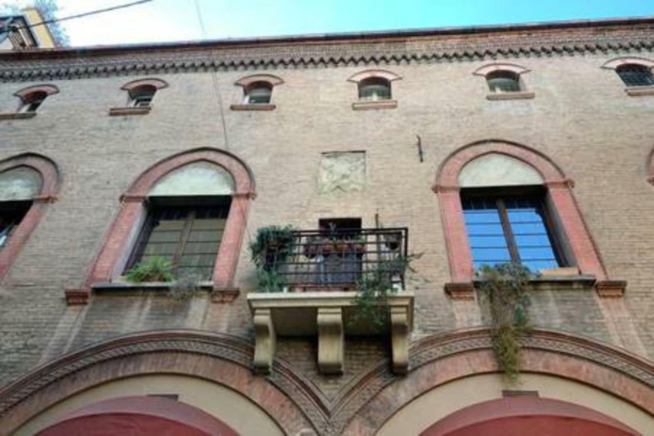 Whouse Porta Di Castello * Bologna