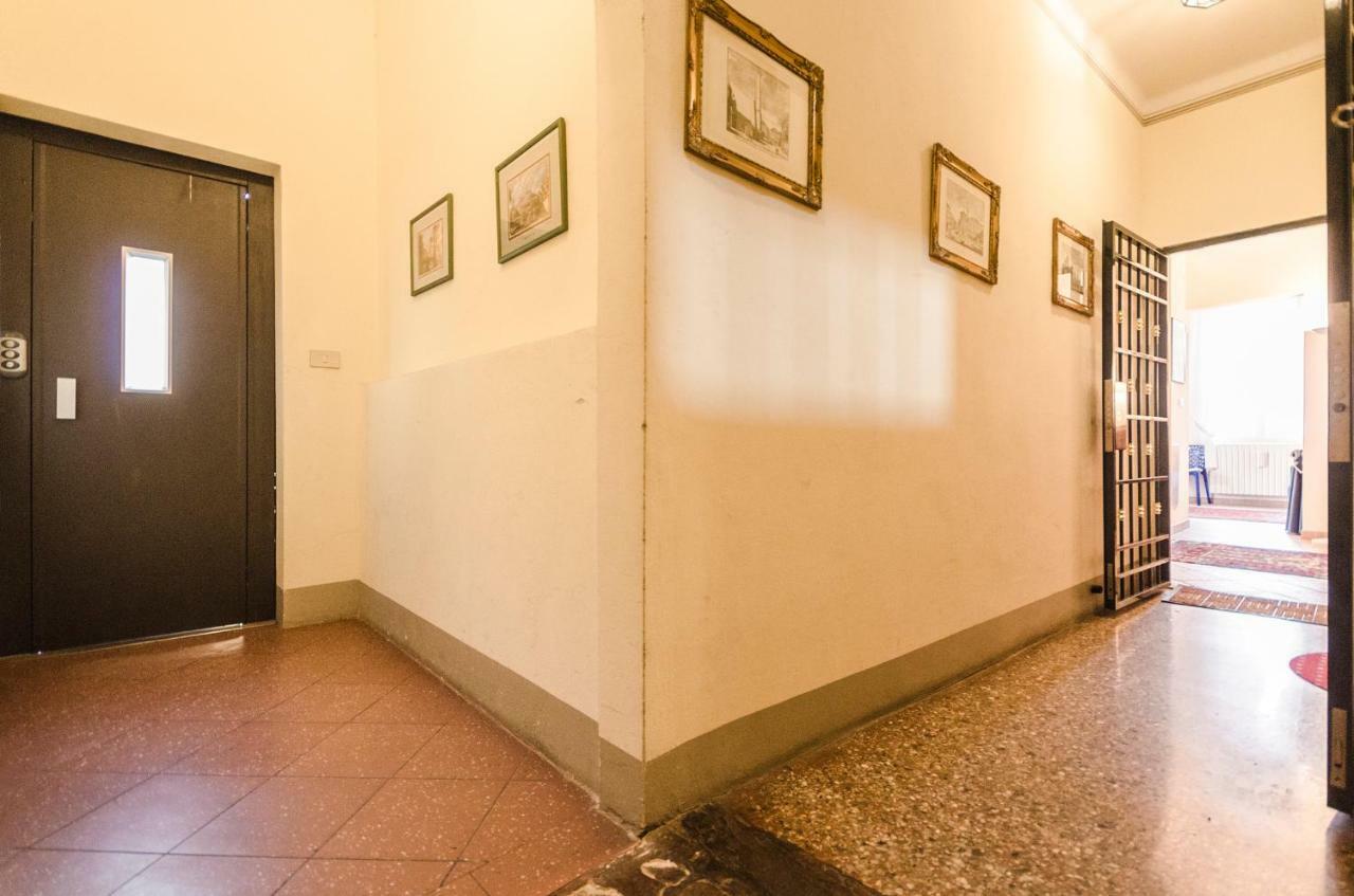 Lupari Apartment, Palazzo Storico Sotto Le Due Torri Apartment