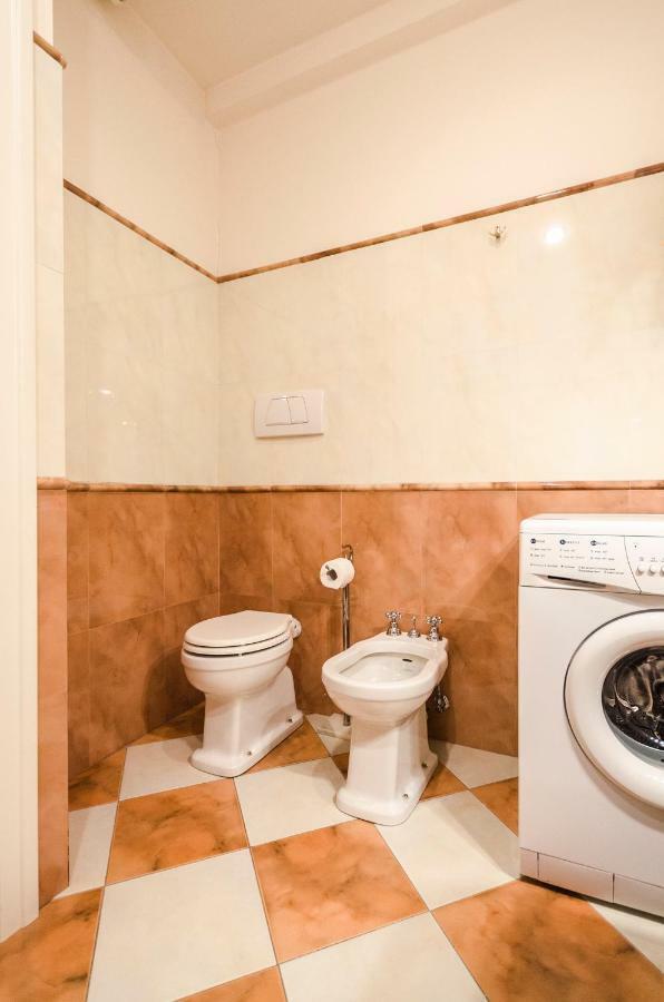 Lupari Apartment, Palazzo Storico Sotto Le Due Torri Apartment *