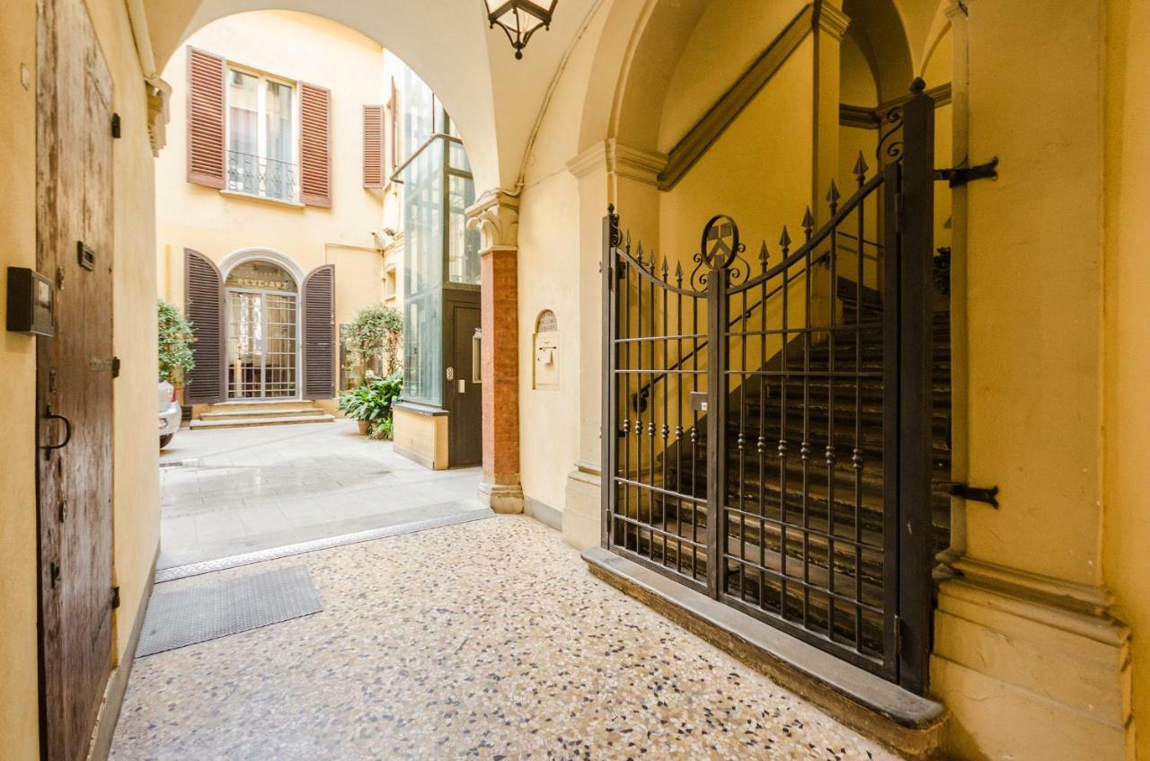 Lupari Apartment, Palazzo Storico Sotto Le Due Torri Apartment *