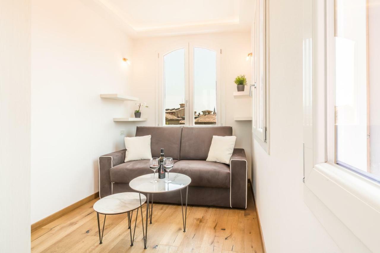 Apartment 4 Star Two Towers