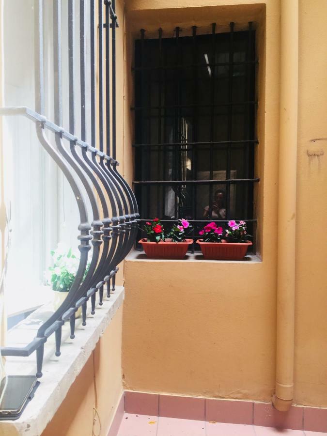 Portici Di Via Piella Apartment Bologna
