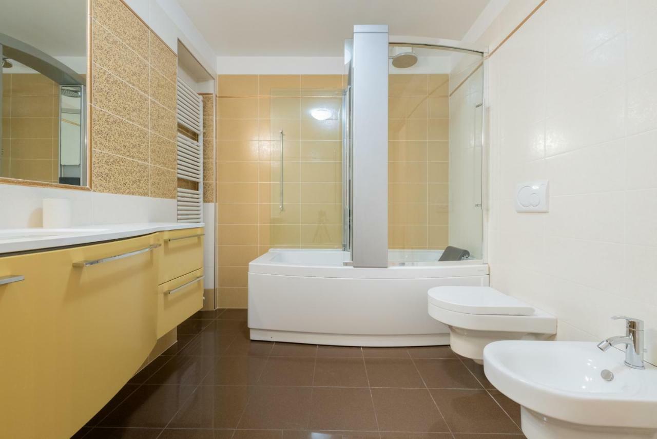 Apartment Petroni 38 By