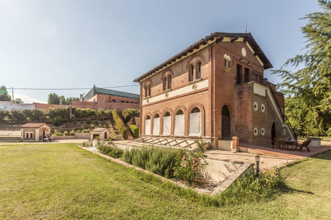 Borgo Sartoni Case Vacanze In Affitto * Bologna