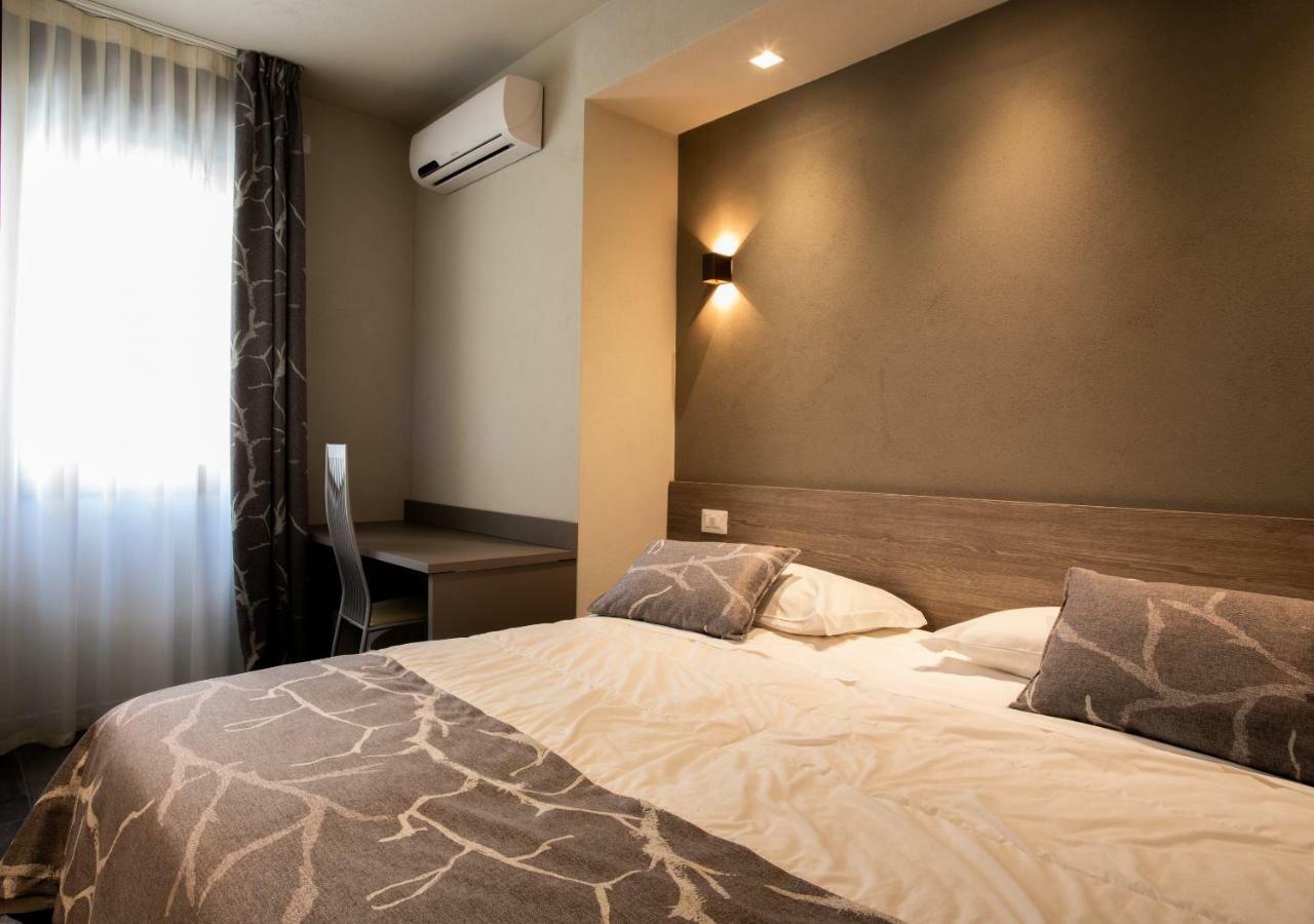 Astoria Living Apartment *