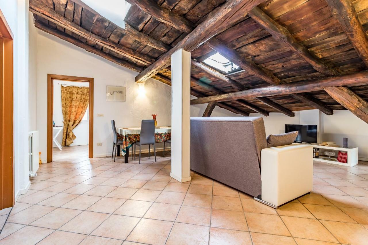 Porta Nova Apartment *