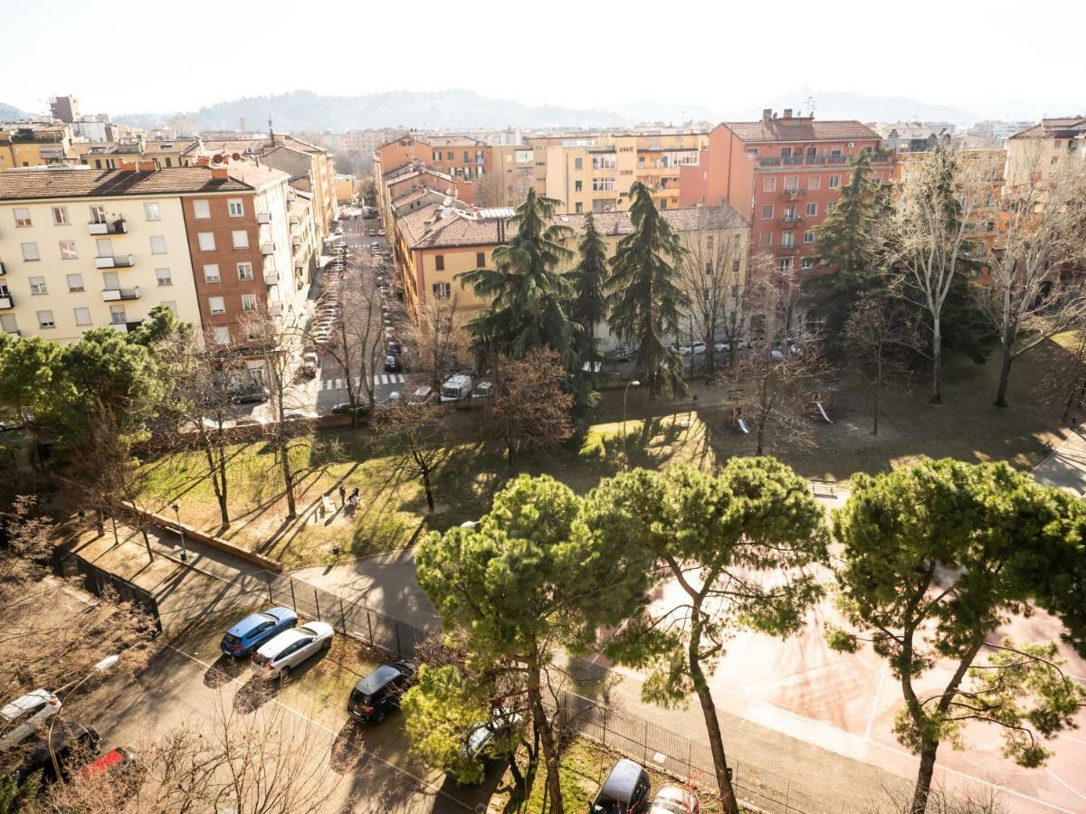 Carlotta Station * Bologna