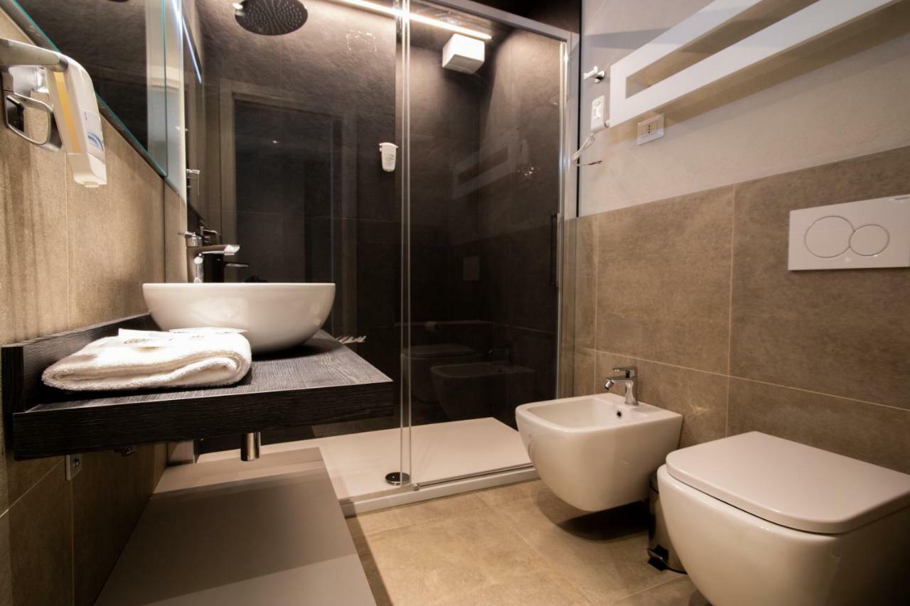 Astoria Living Apartment *