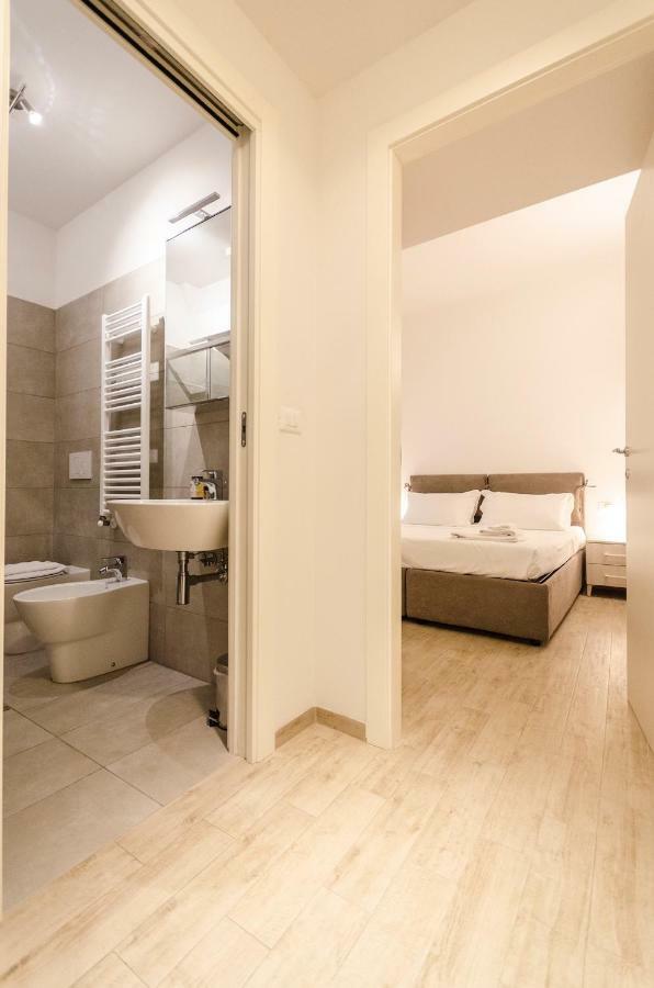 Apartment Colonna Bologna, Under The Two Towers *