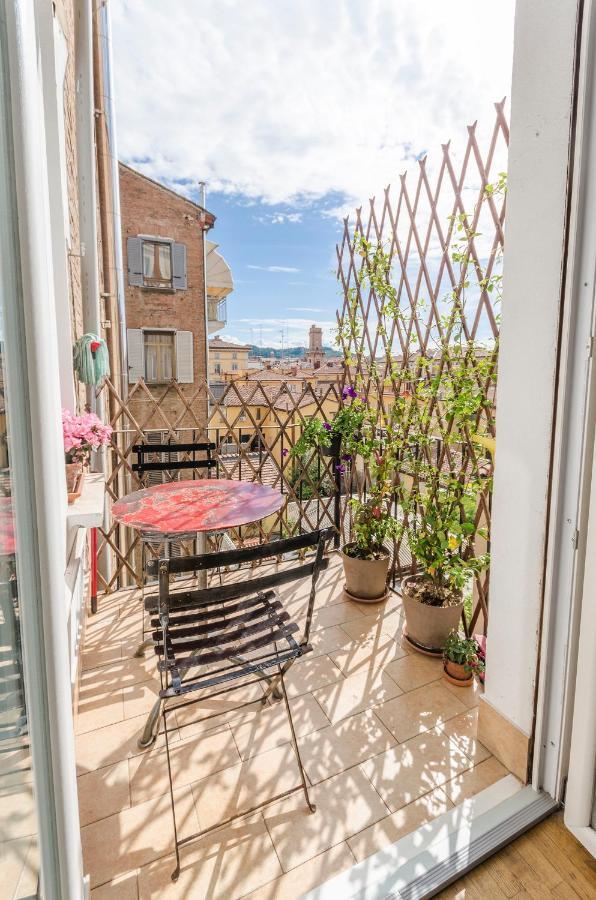 Inner Bo, Terrazzino Vista Tetti In Centro Storico Apartment *